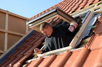 Pose de fenêtres de toit Velux à Monselie